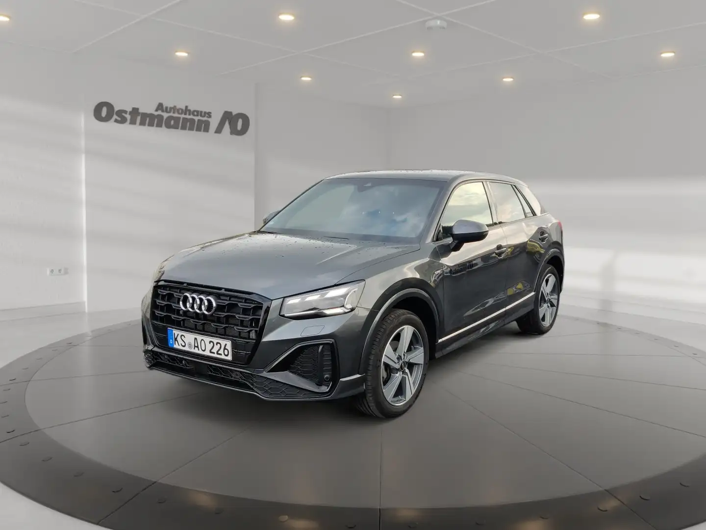Audi Q2 35 TFSI s-tronic S-Line ACC AHK MATRIX Leder KAM Grau - 1