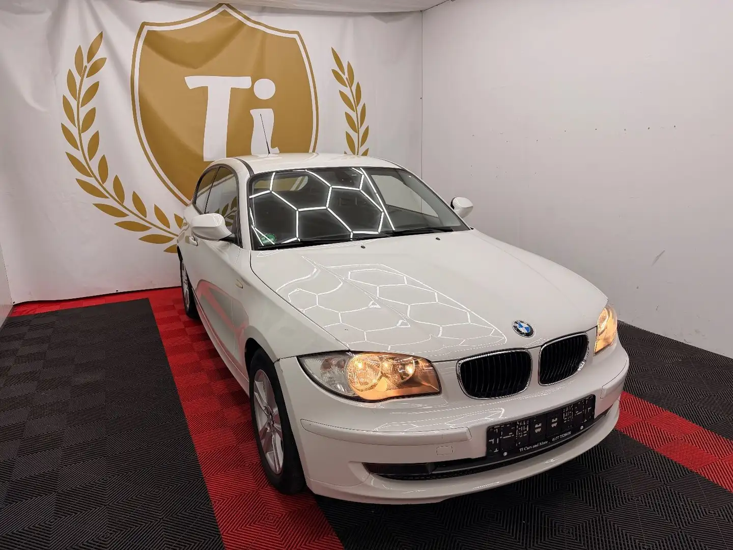 BMW 116 *Baureihe*Lim.*116i*TÜV*EURO5* Weiß - 2