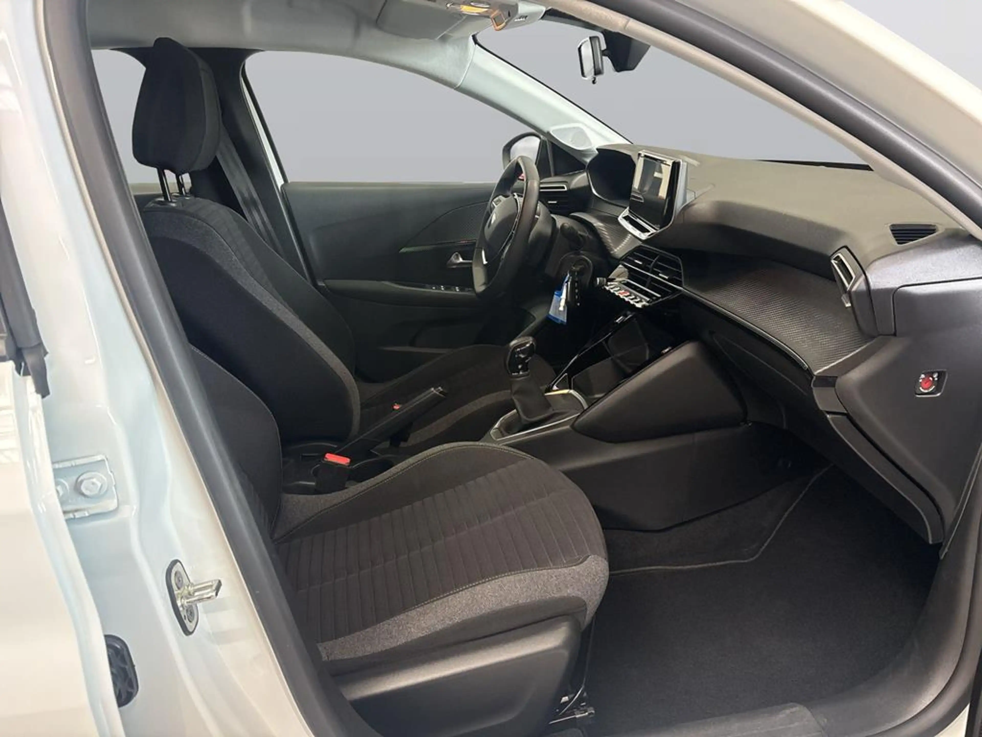 Peugeot 208 1.2 PureTech 75 Active — photo 11