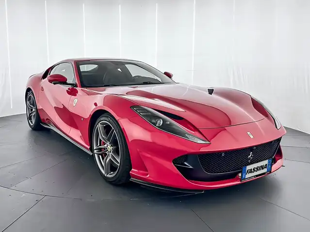 Ferrari 812 Superfast 6.5 V12 DCT