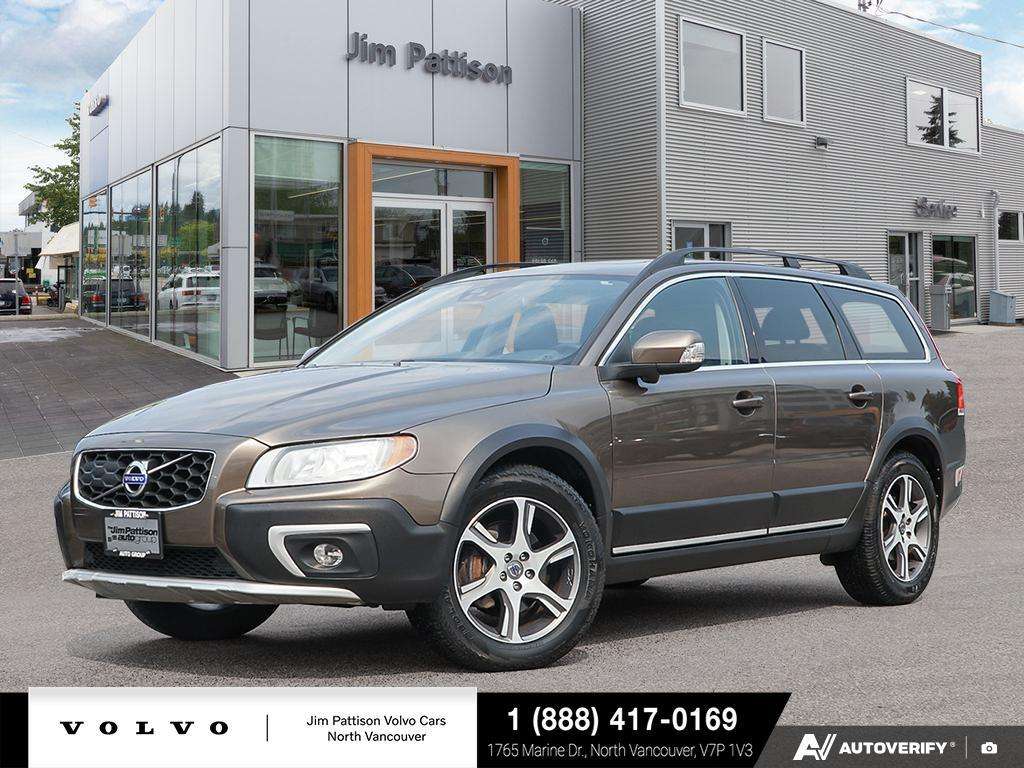 2015 Volvo XC70 AWD | Collision Warning & Auto Brake | Backup Cam