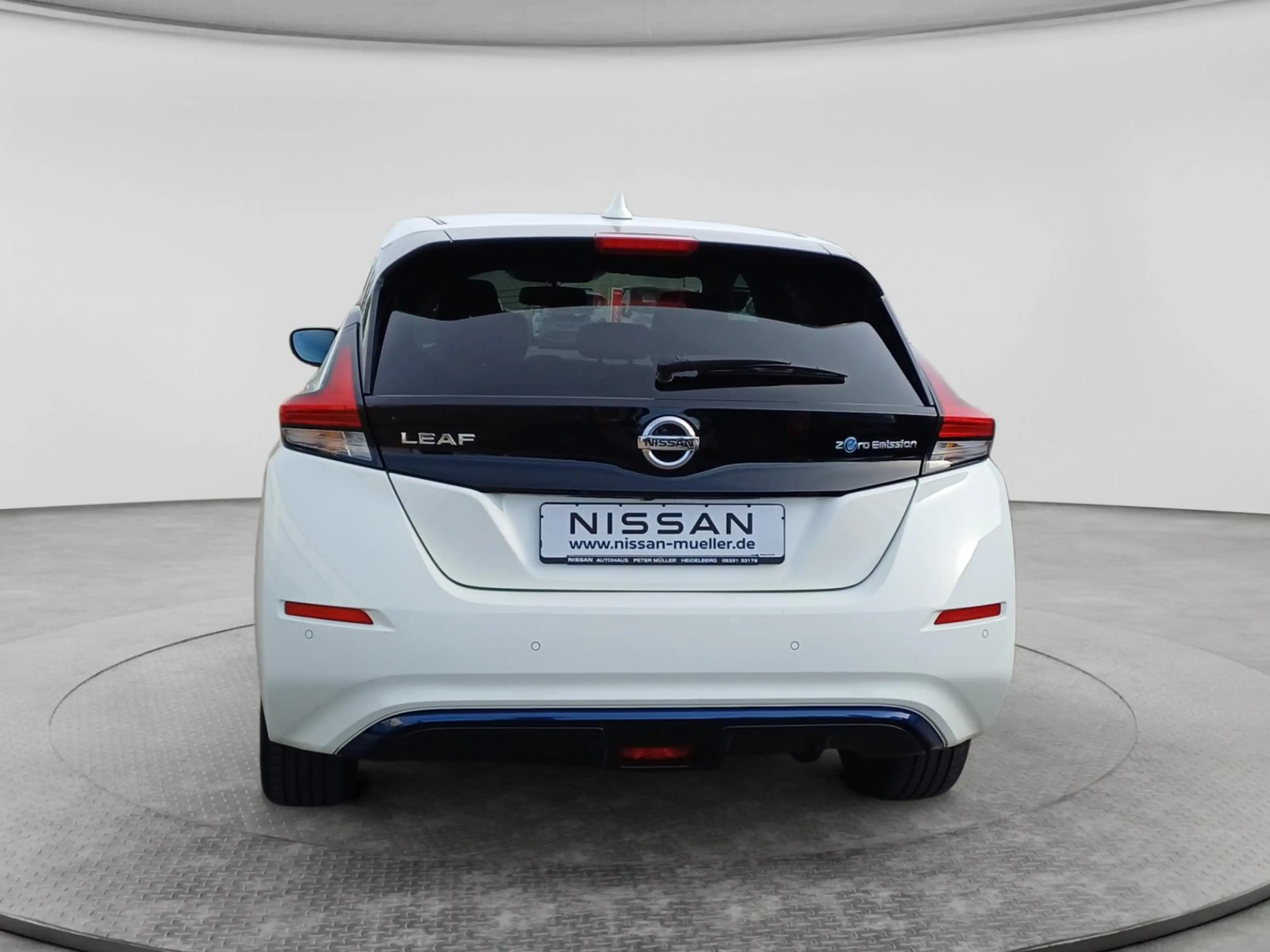 Nissan Leaf 40 kWh N-Connecta Winterpaket LED 360° — photo 4