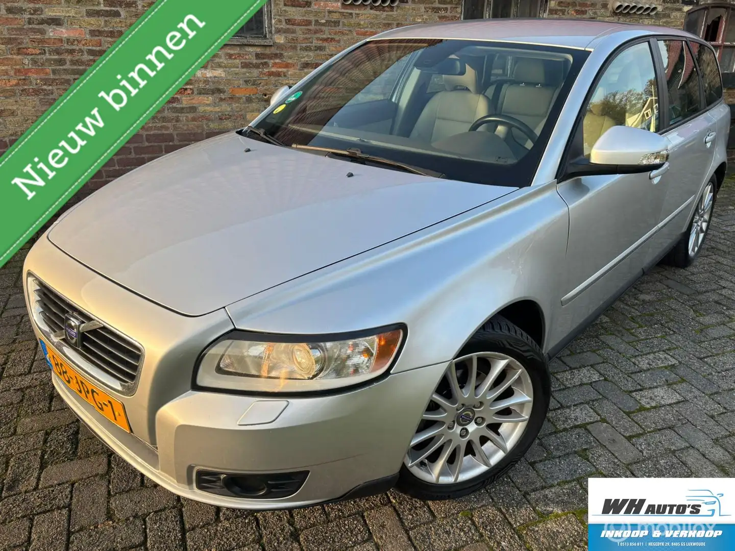 Volvo V50 1.8 Sport Grijs - 1