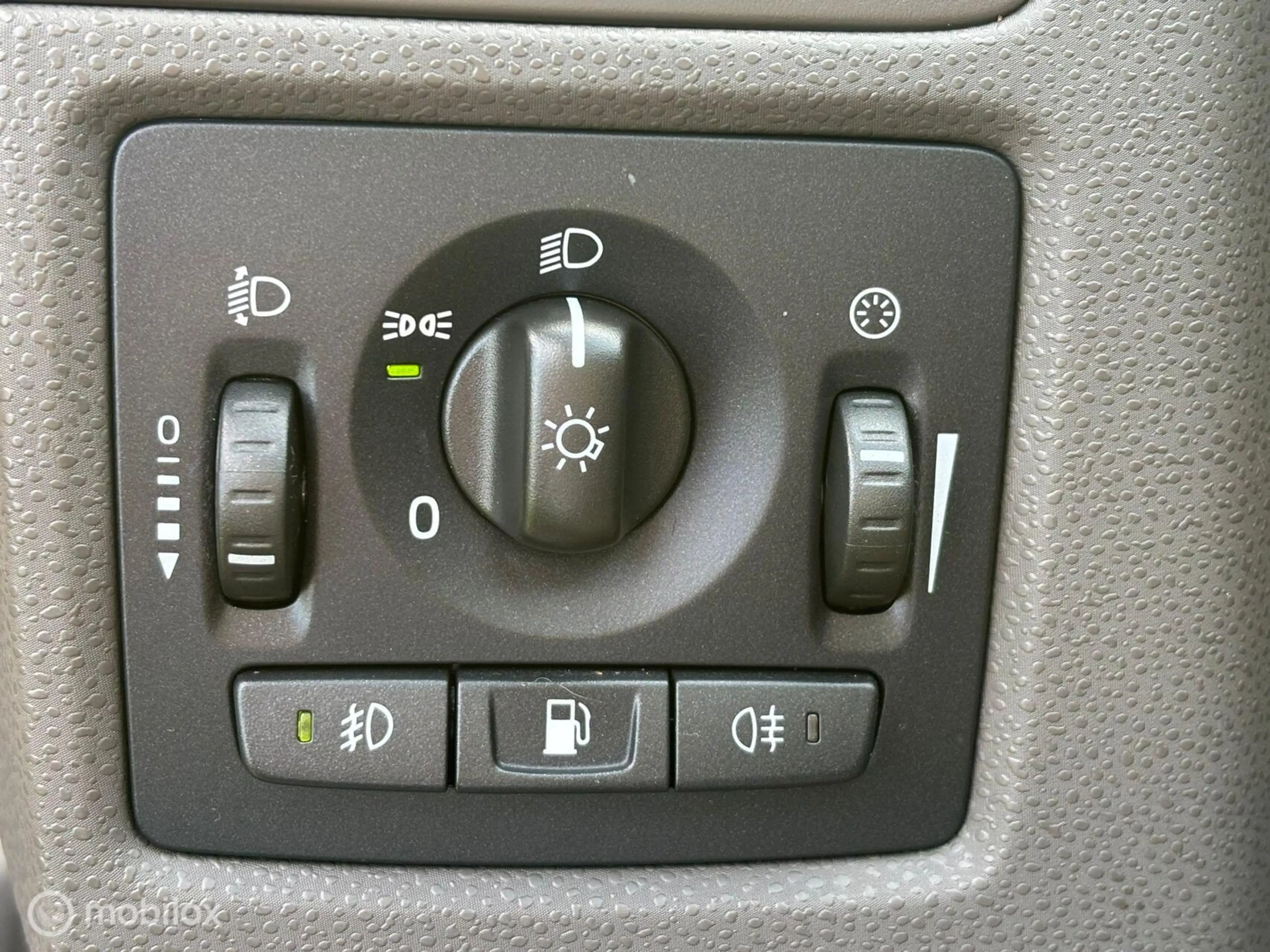 Volvo V50 1.8 Sport — photo 12