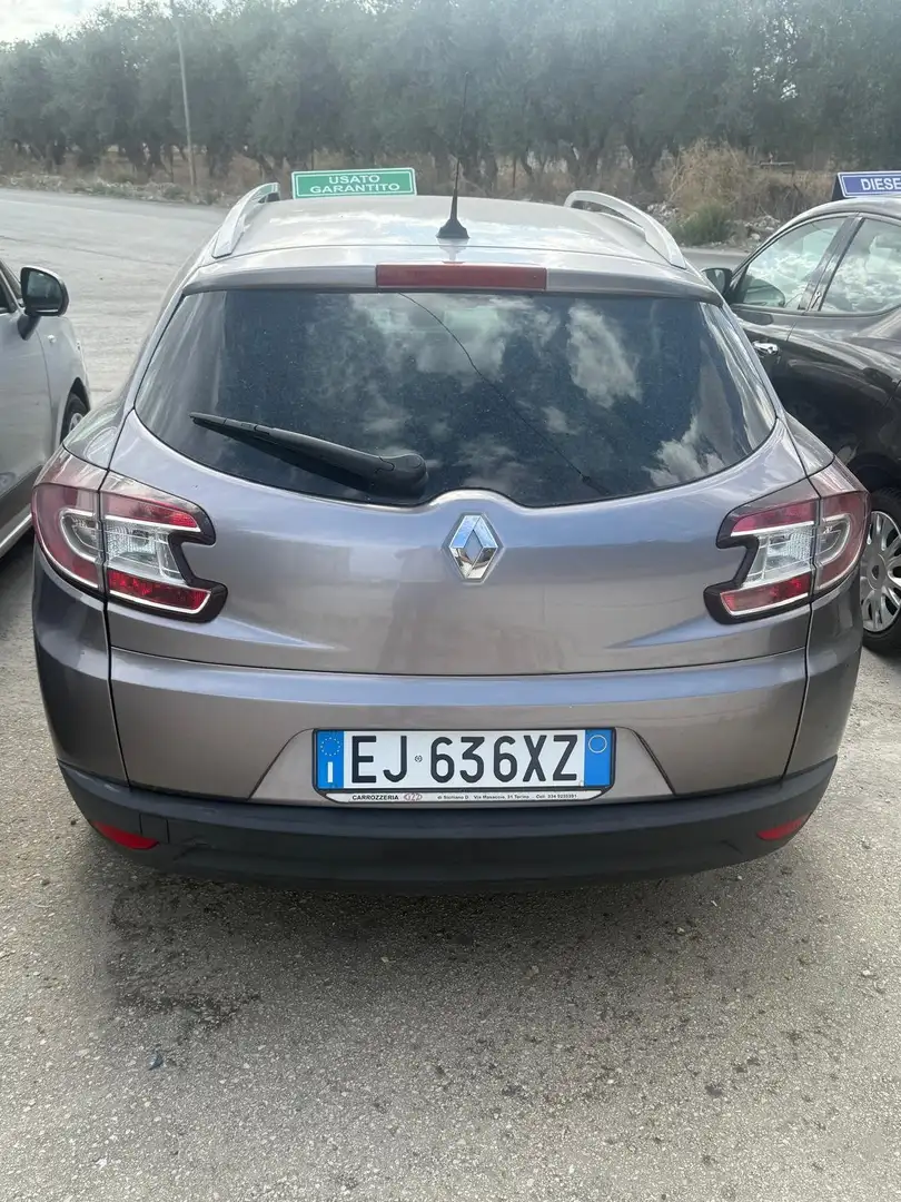 Renault Megane Megane III 2008  SporTour 1.5 dci Attractive 110cv Beige - 2
