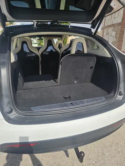 Tesla Model X 2017, foto 14
