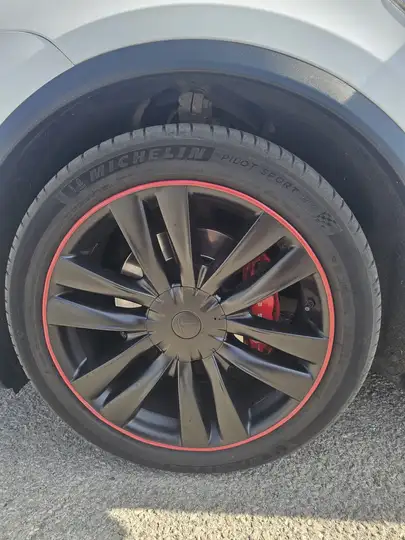 Tesla Model X 2017, foto 12