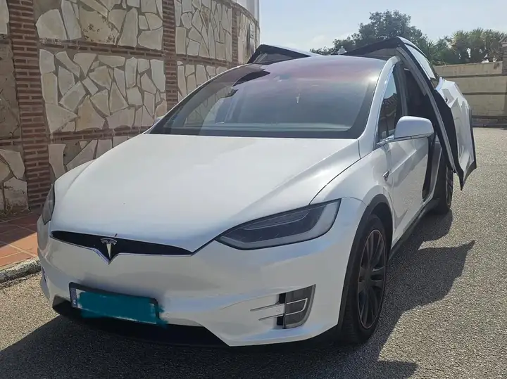 Tesla Model X 2017