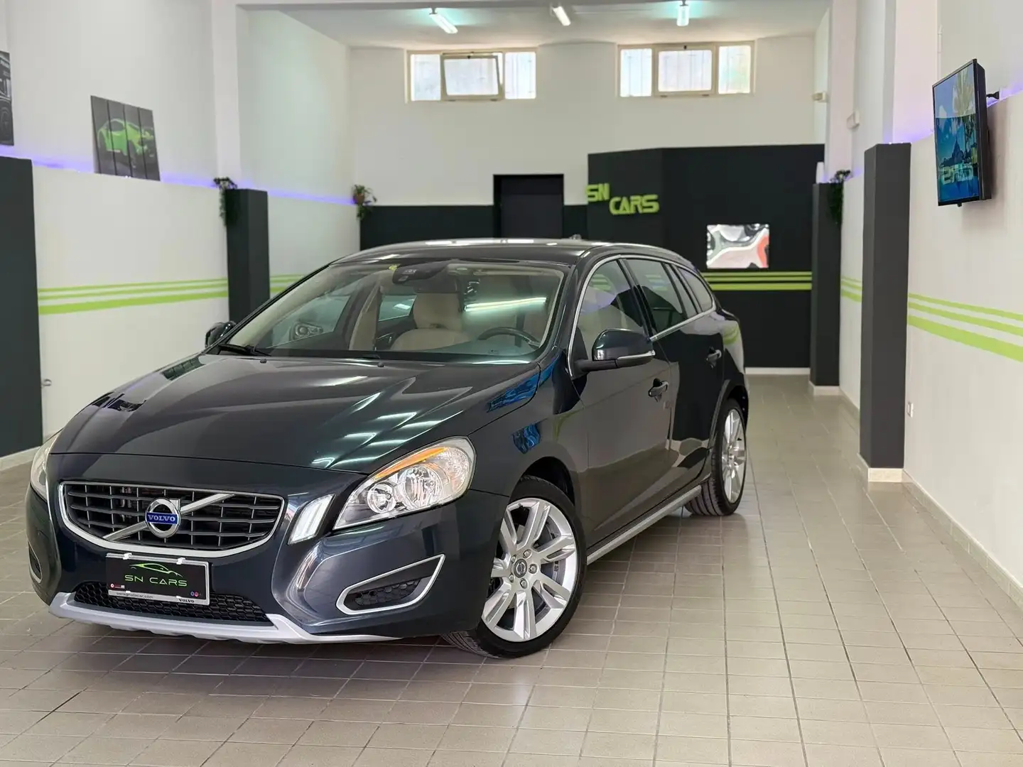 Volvo V60 V60 I 2010 2.0 d3 Summum Blu/Azzurro - 1