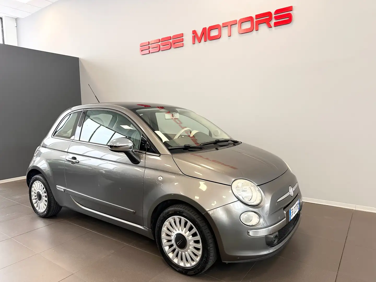 Fiat 500 1.2 69 CV - TETTO PANORAMICO - CERCHI IN LEGA - Gris - 1