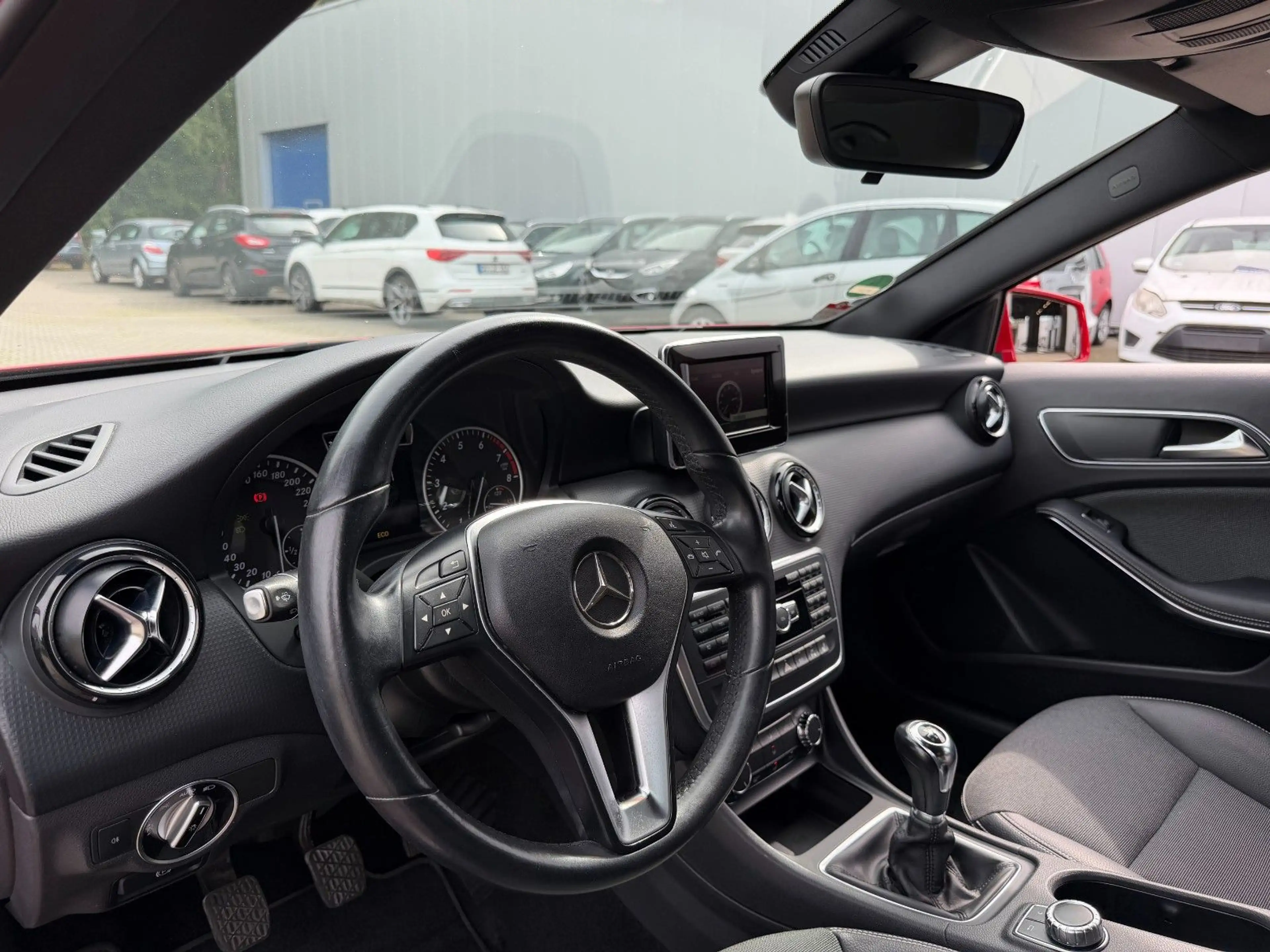 Mercedes-Benz A 180 BlueEfficiency Garantie *Navi*PDC*Bi Xenon — photo 15