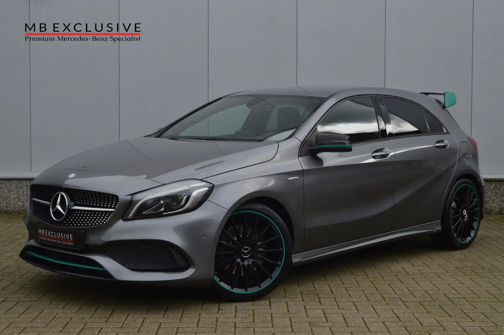 Mercedes-Benz A 250 AMG Motorsport Night Edition 218pk 2016 Gris - 1
