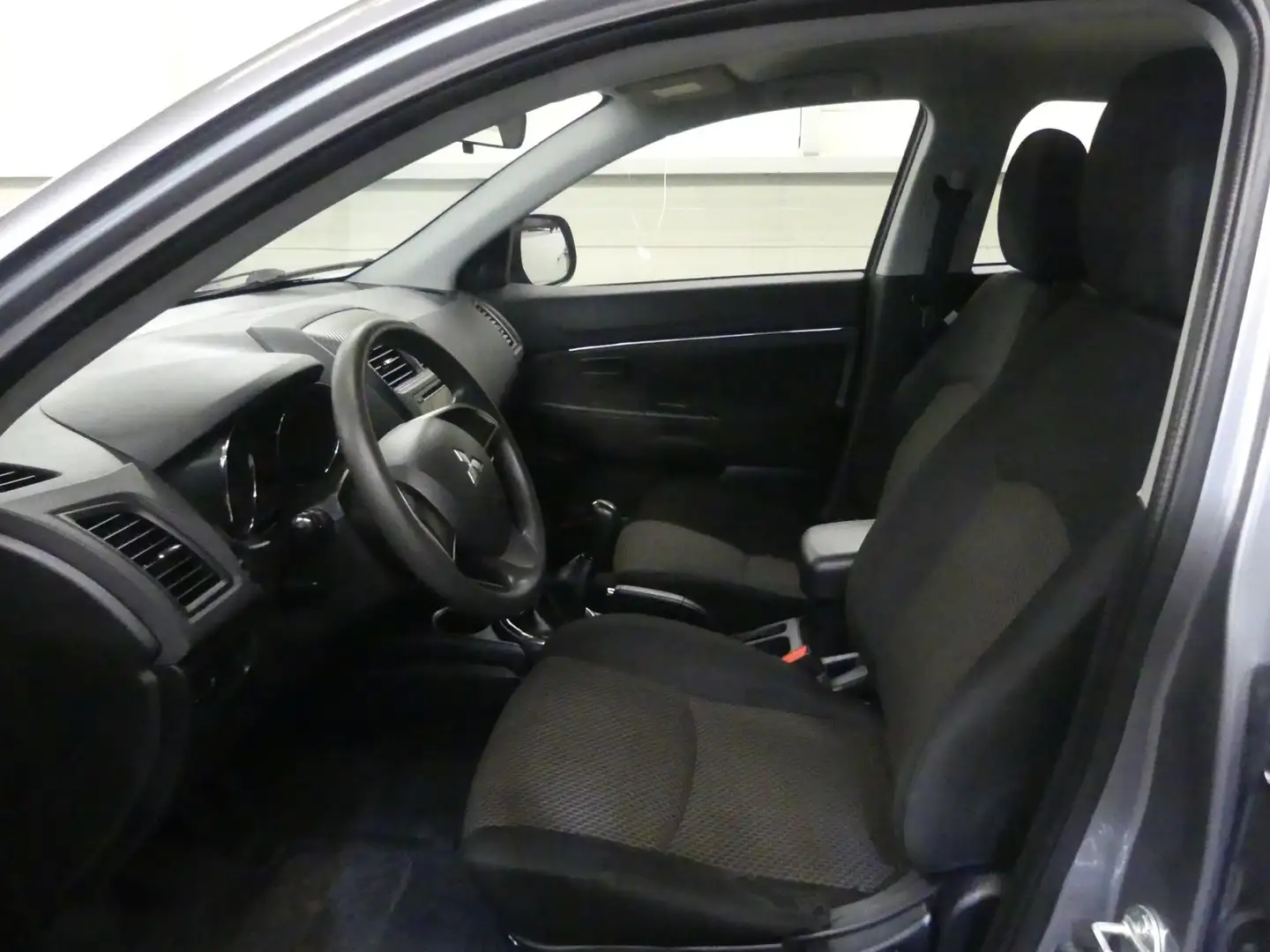Mitsubishi ASX 1.6 ClearTec Entry - 1e eigenaar - Weinig KM NAP! Grijs - 2