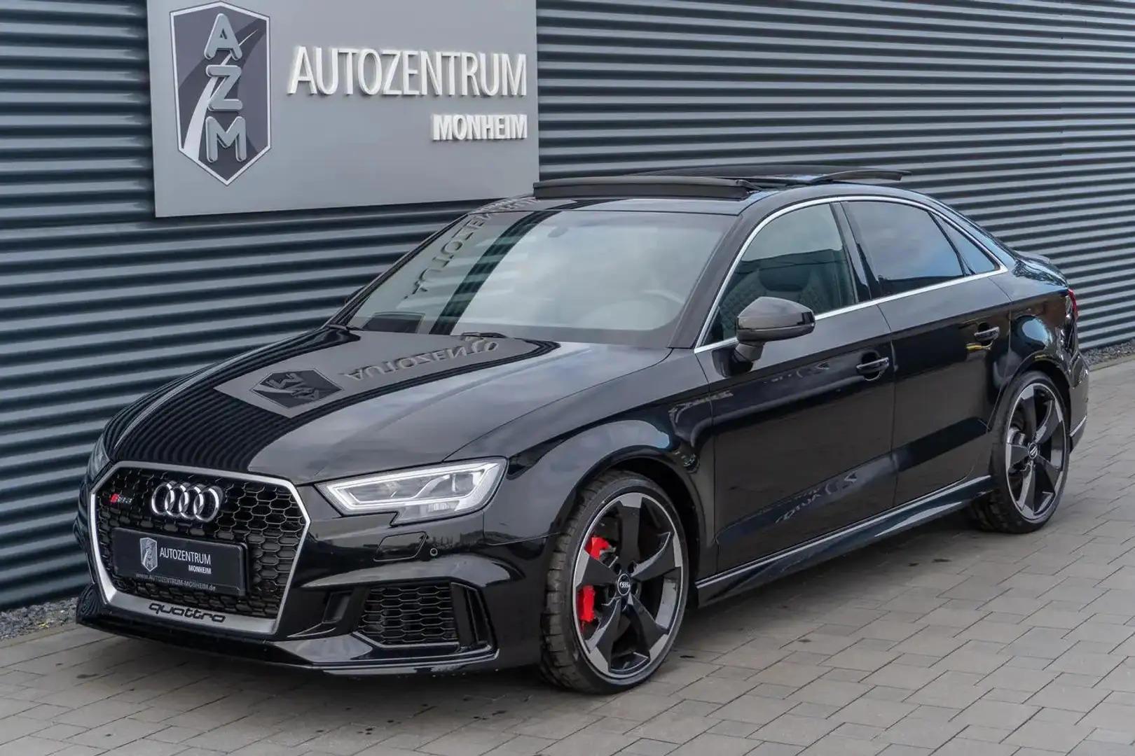 Audi RS3 QUATTRO|LIMOUSINE|RS-SITZE|PANORAMA|B&O| Schwarz - 2