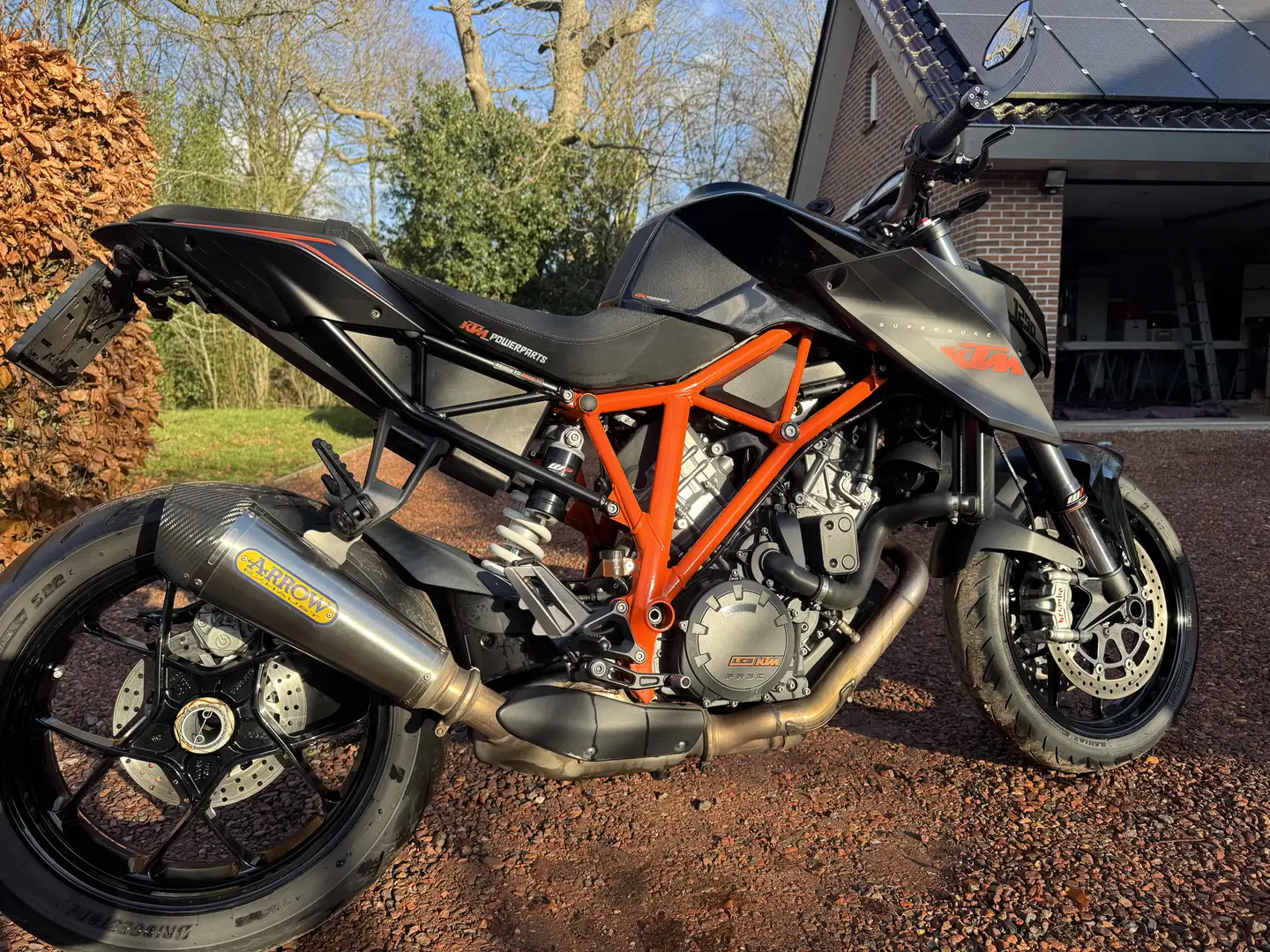 KTM 1290 Super Duke R - 1