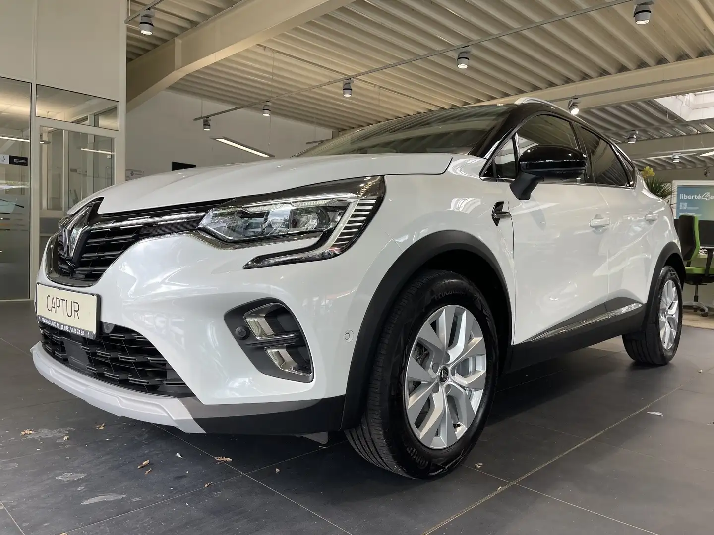 Renault Captur INTENS TCe 130 PS EDC GPF Nero - 2
