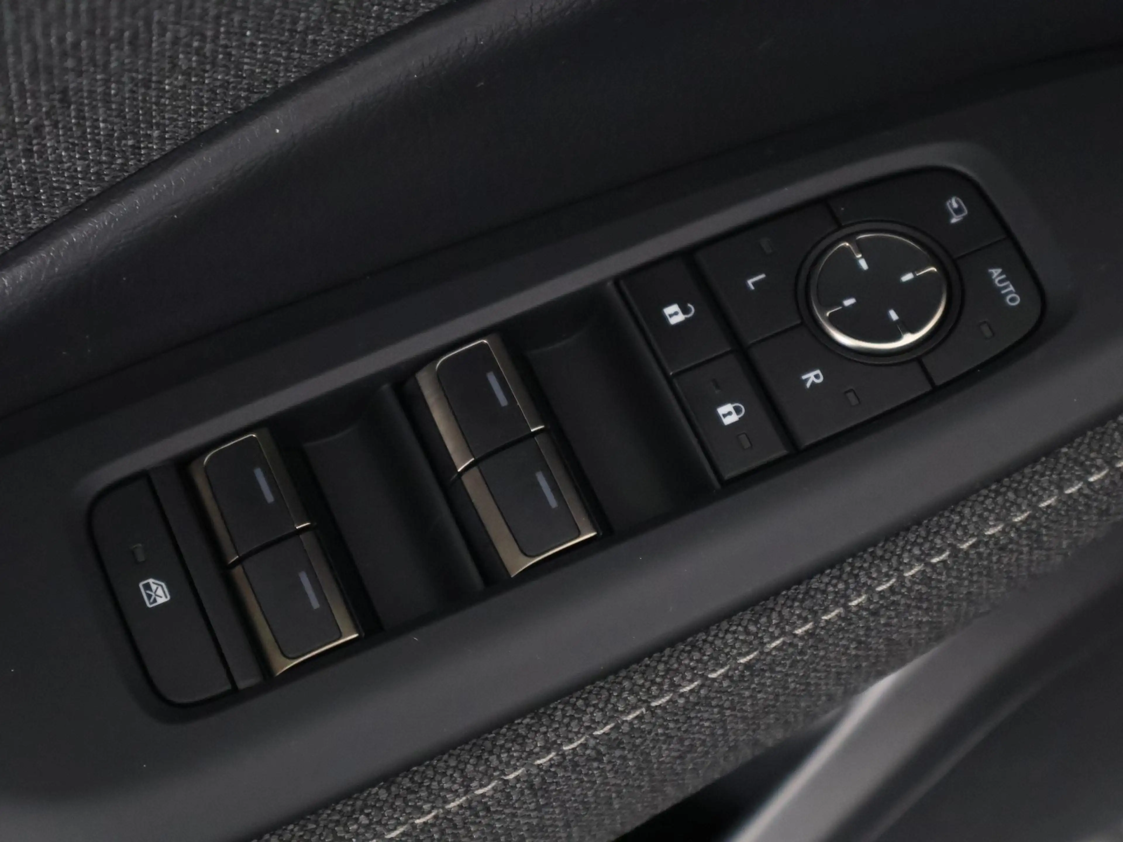Lexus LBX 1.5 Business Line 2WD | Dodehoek detectie | Stuur- — photo 14