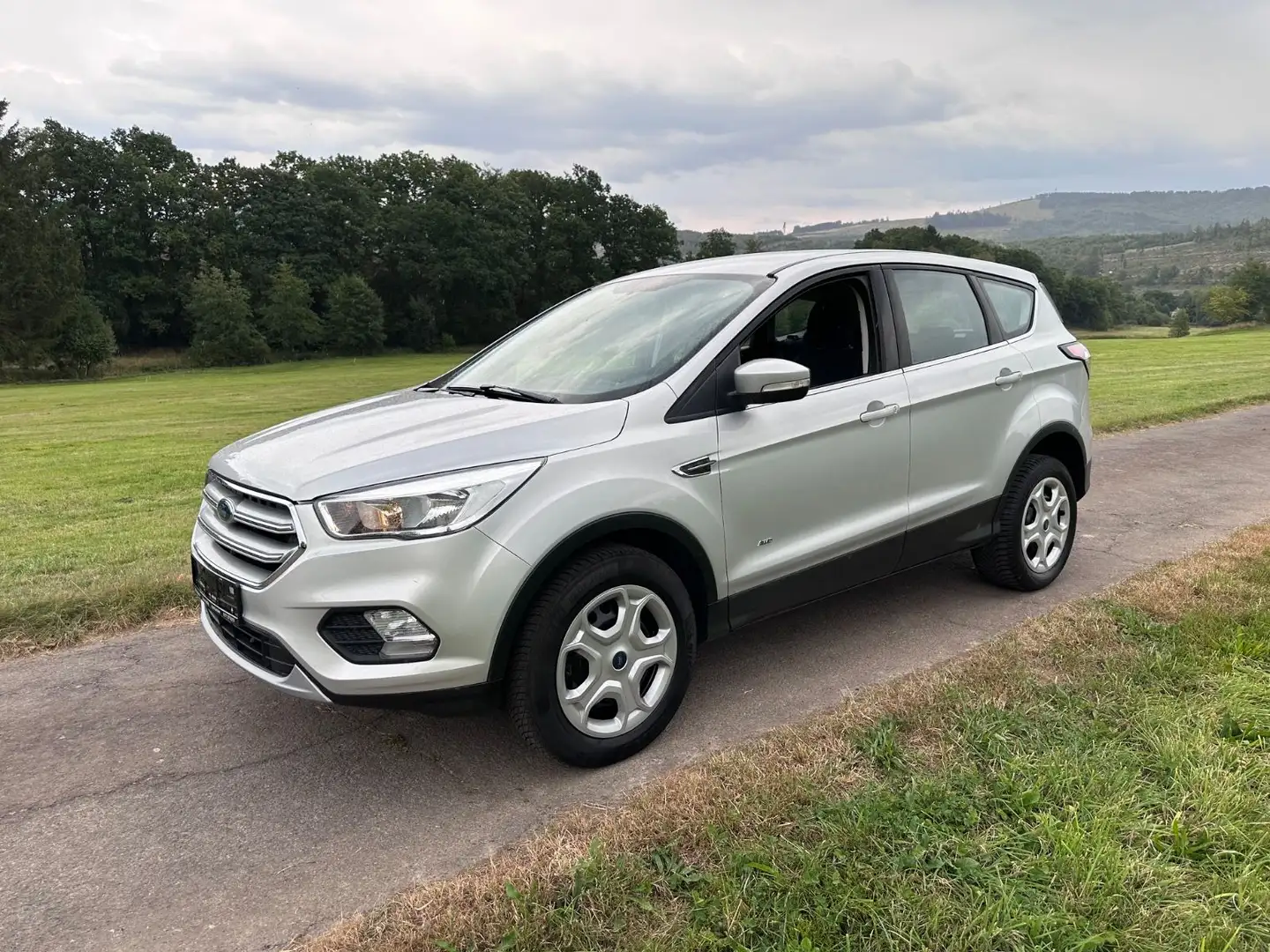 Ford Kuga Trend 4x4 Allrad 1.Hand Argent - 2