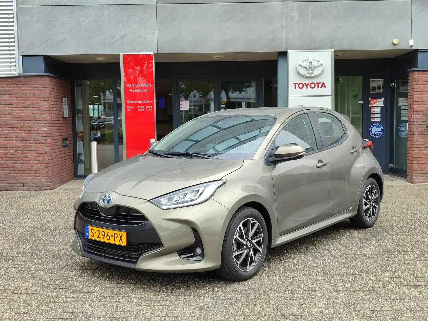 Toyota Yaris 1.5 HYBRID DYNAMIC TREKHAAK 16"LM-VELGEN CAMERA AD Verde - 1