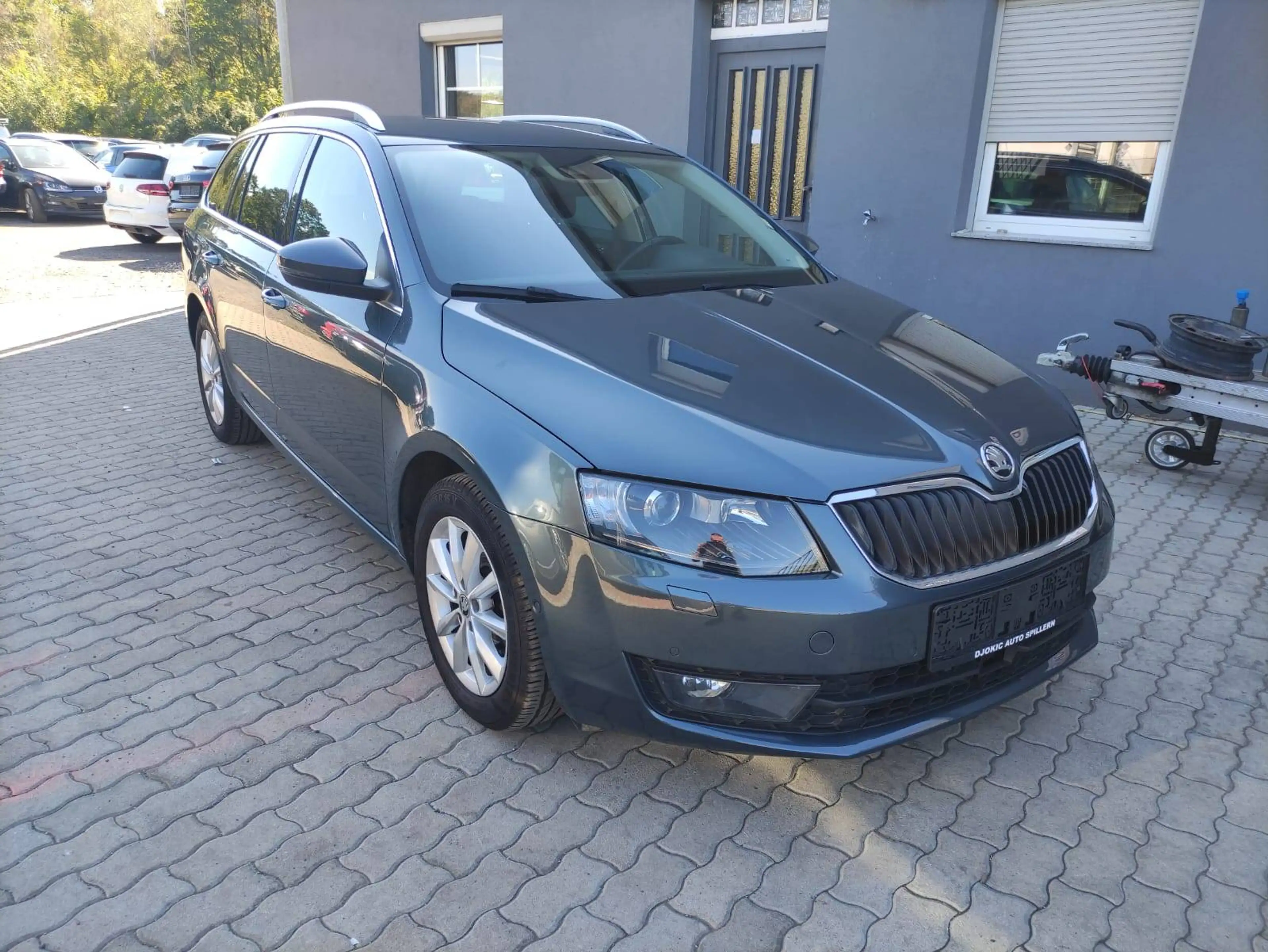 Skoda Octavia Combi 1,6 TDI Style — photo 4