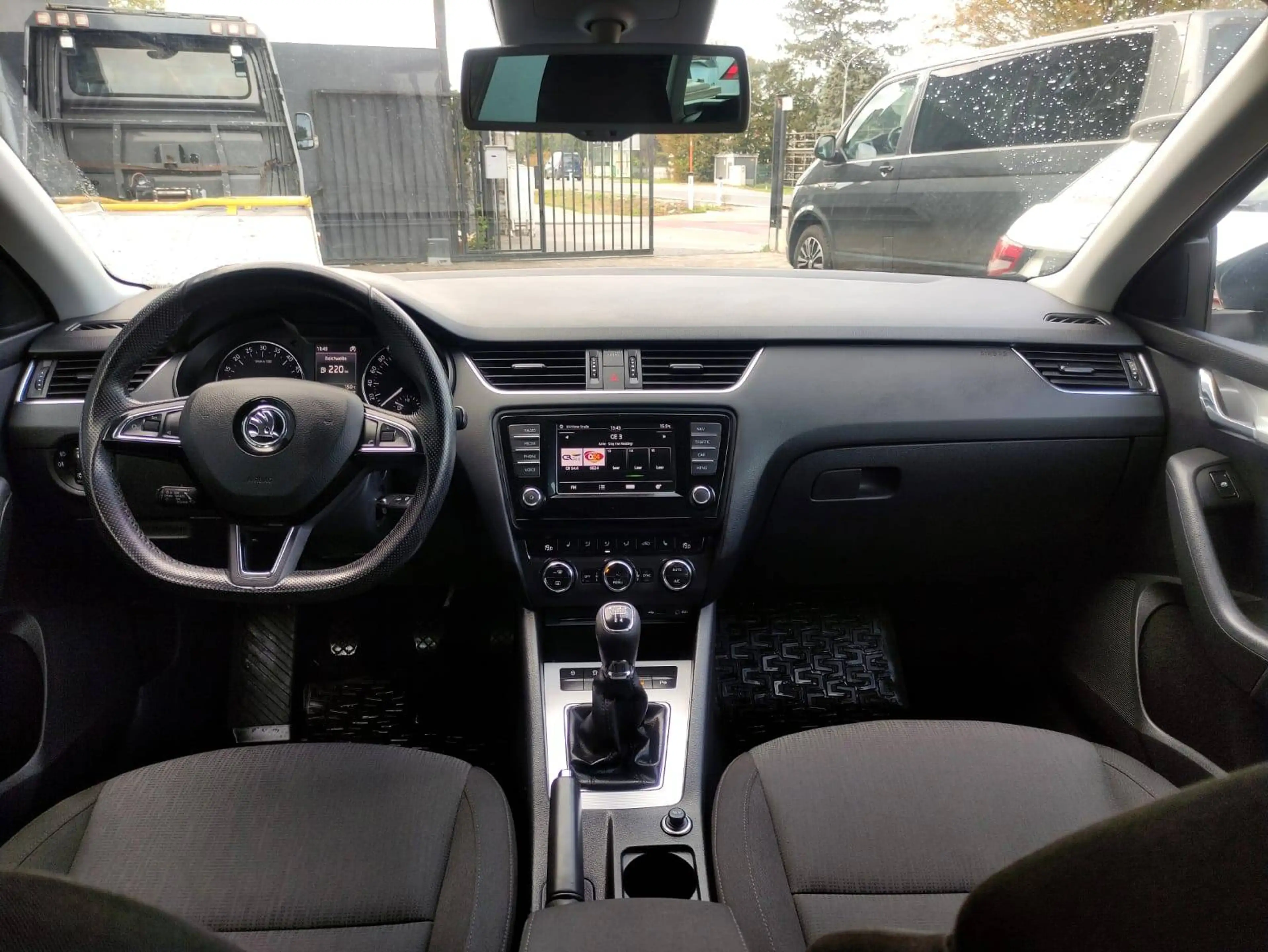 Skoda Octavia Combi 1,6 TDI Style — photo 10