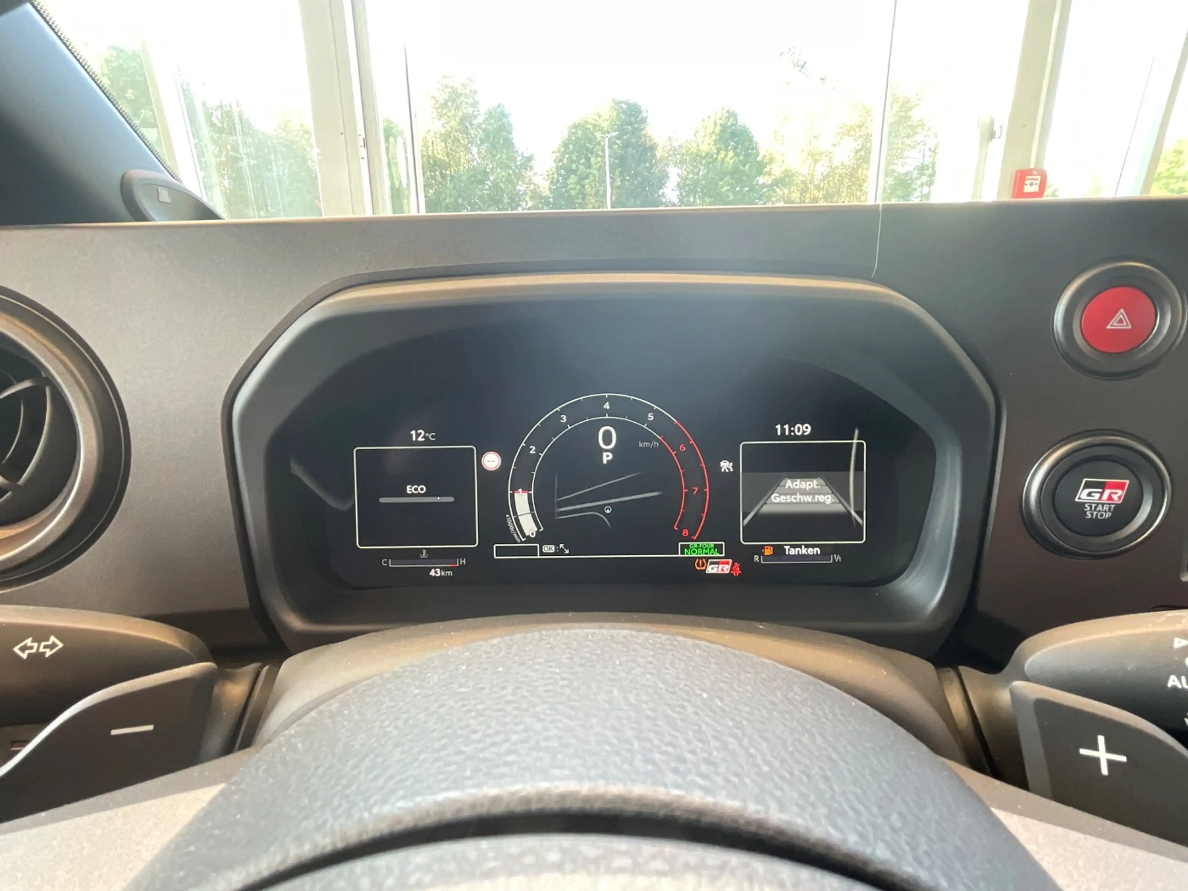 Toyota Yaris 1.6 Turbo GR ACC+LED+SHZ+2xKlima+Kam.+AUT — photo 13