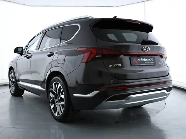 Hyundai Santa Fe view 4