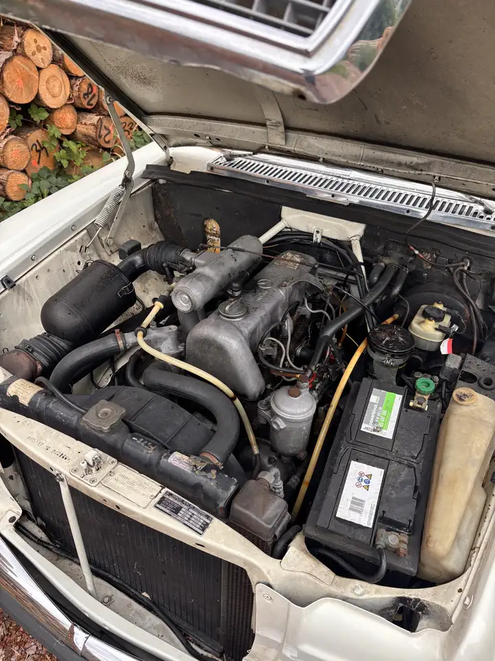 Mercedes-Benz W 114/115 Strich-Acht 240d, foto 12