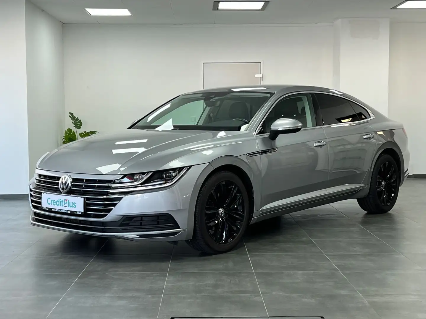 Volkswagen Arteon /PDC/SHZ/NAVI/ACC/LED/CARPLAY/1xHand/SPUR Silber - 2