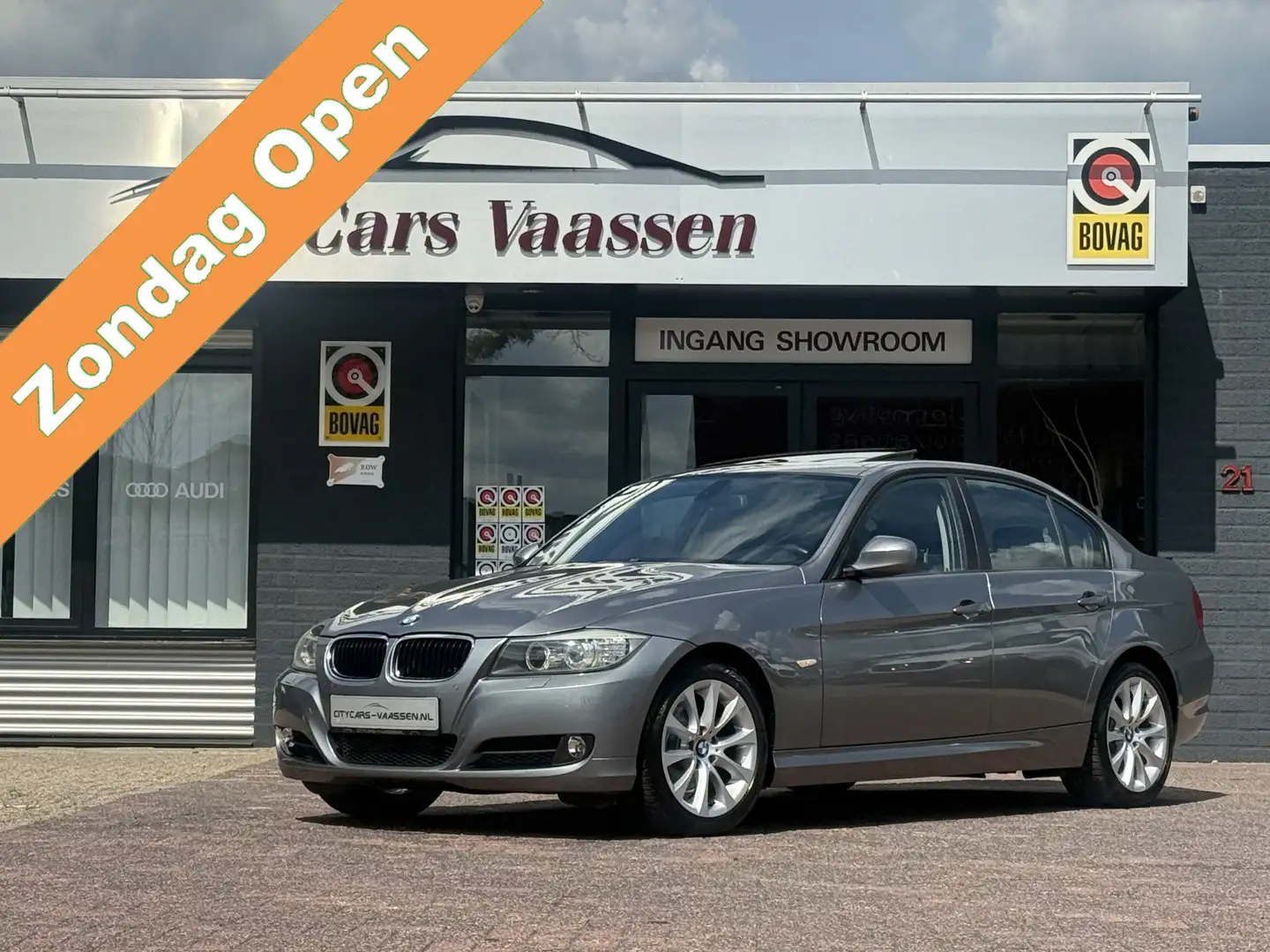 BMW 320 3-serie 320i youngtimer 170 pk navigatie climate c Grijs - 1