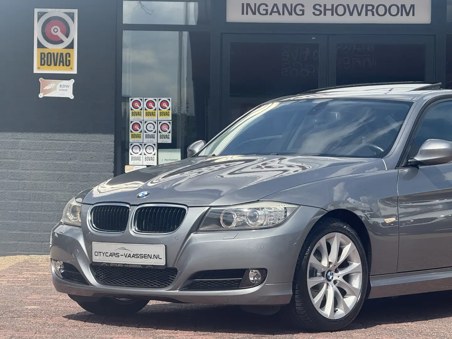BMW 320 3-serie 320i youngtimer 170 pk navigatie climate c Gris - 2
