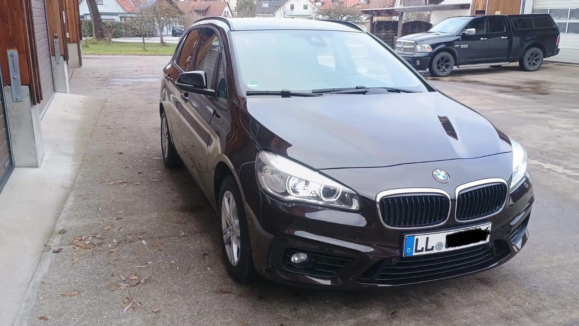 BMW 220 220d ActiveT. LED Navi Leder AHK x-drive Kamera Braun - 1