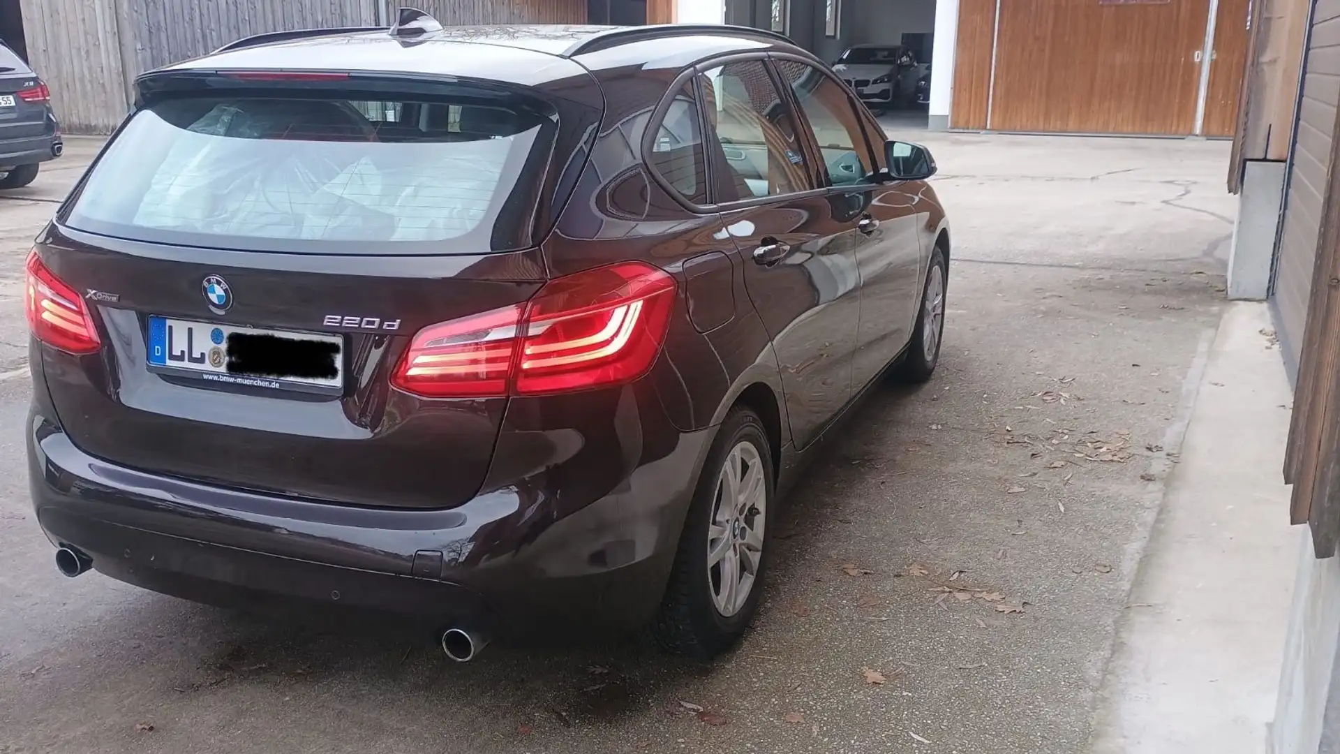 BMW 220 220d ActiveT. LED Navi Leder AHK x-drive Kamera Braun - 2