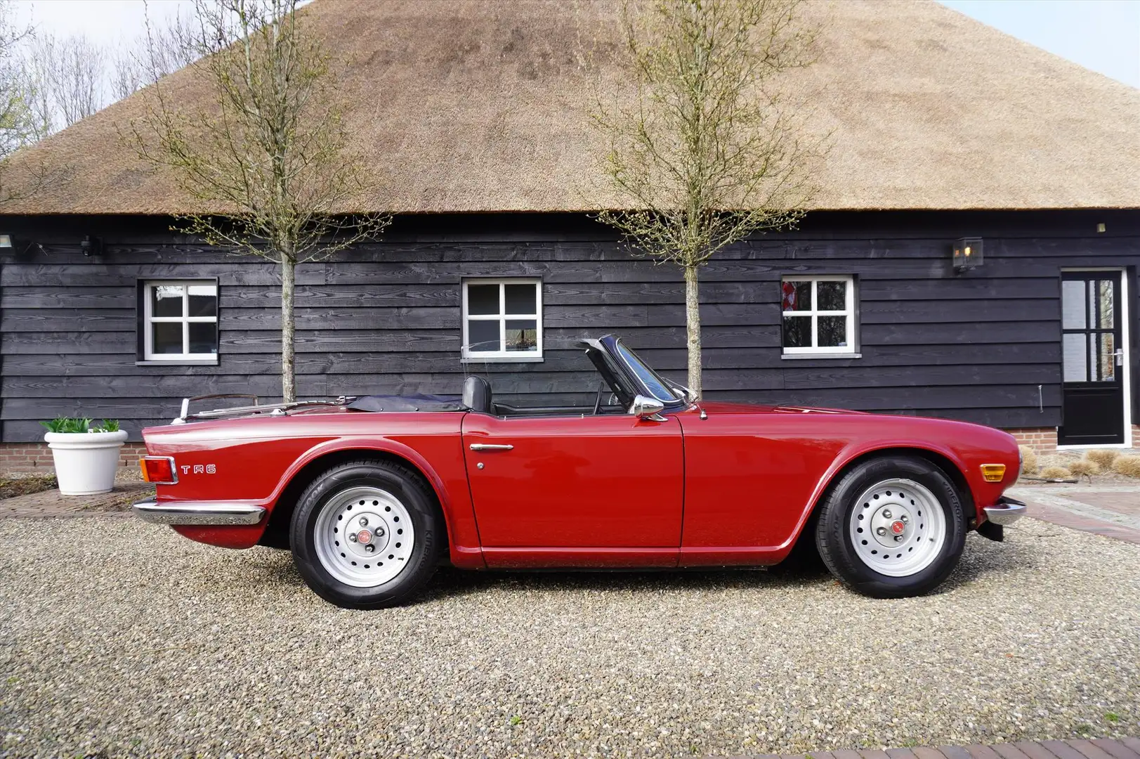 Triumph TR6 Tr-6 2.5 Straight Six met Overdrive Rot - 1