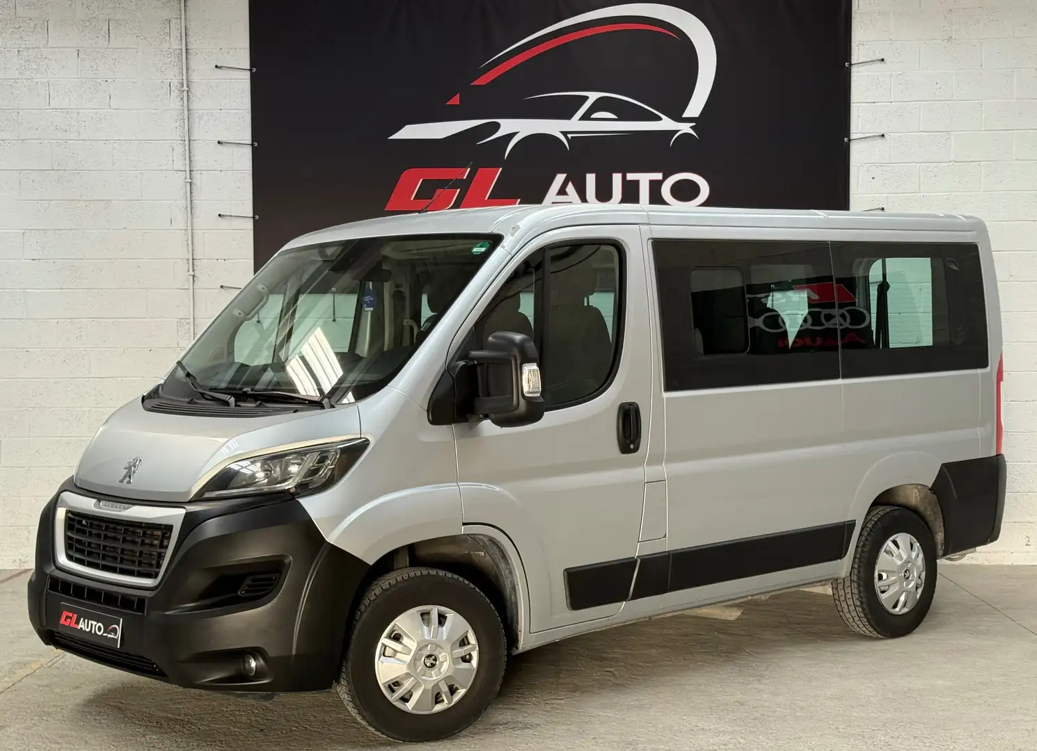 Peugeot Boxer 2.0 BLUEHDI 9 PLACES * NAVI * TVA DÉDUCTIBLE * Argent - 1