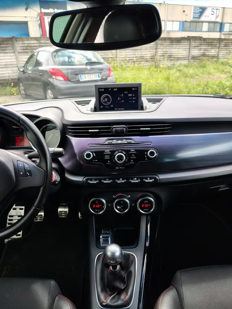 Alfa Romeo Giulietta 1.6 jtdm-2 Progression - 1