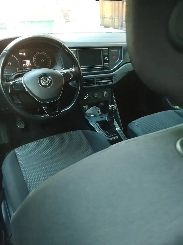 Volkswagen Polo Citadine 5 portes — photo 3