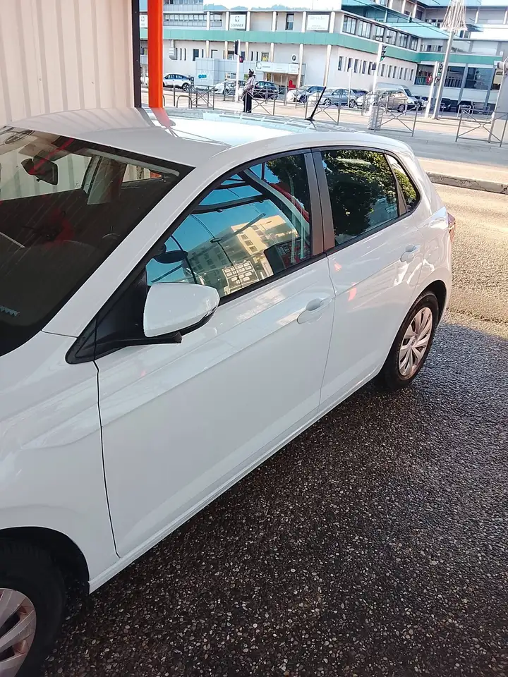 Volkswagen Polo Citadine 5 portes — photo 4