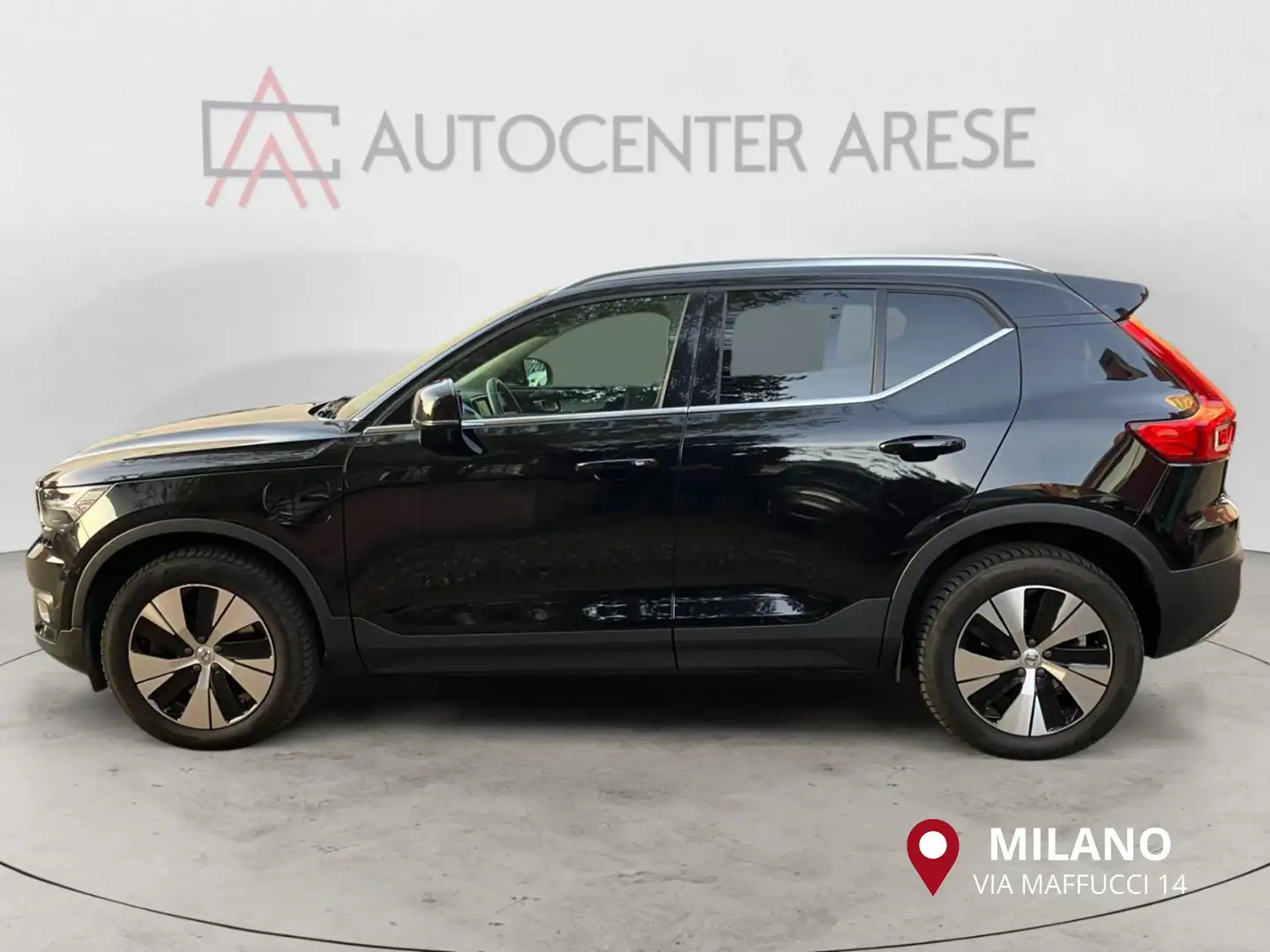 Volvo XC40 T4 Recharge Plug-in Hybrid Inscription Expression Noir - 2