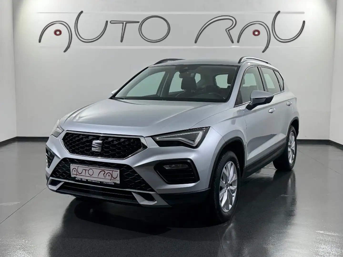 SEAT Ateca 2.0 TDI Style 4Drive DSG *AHK*LED*ACC* Silber - 1