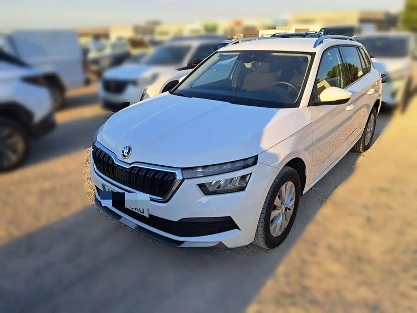 Skoda Kamiq 1.0 TSI Emotion 81kW Blanco - 2