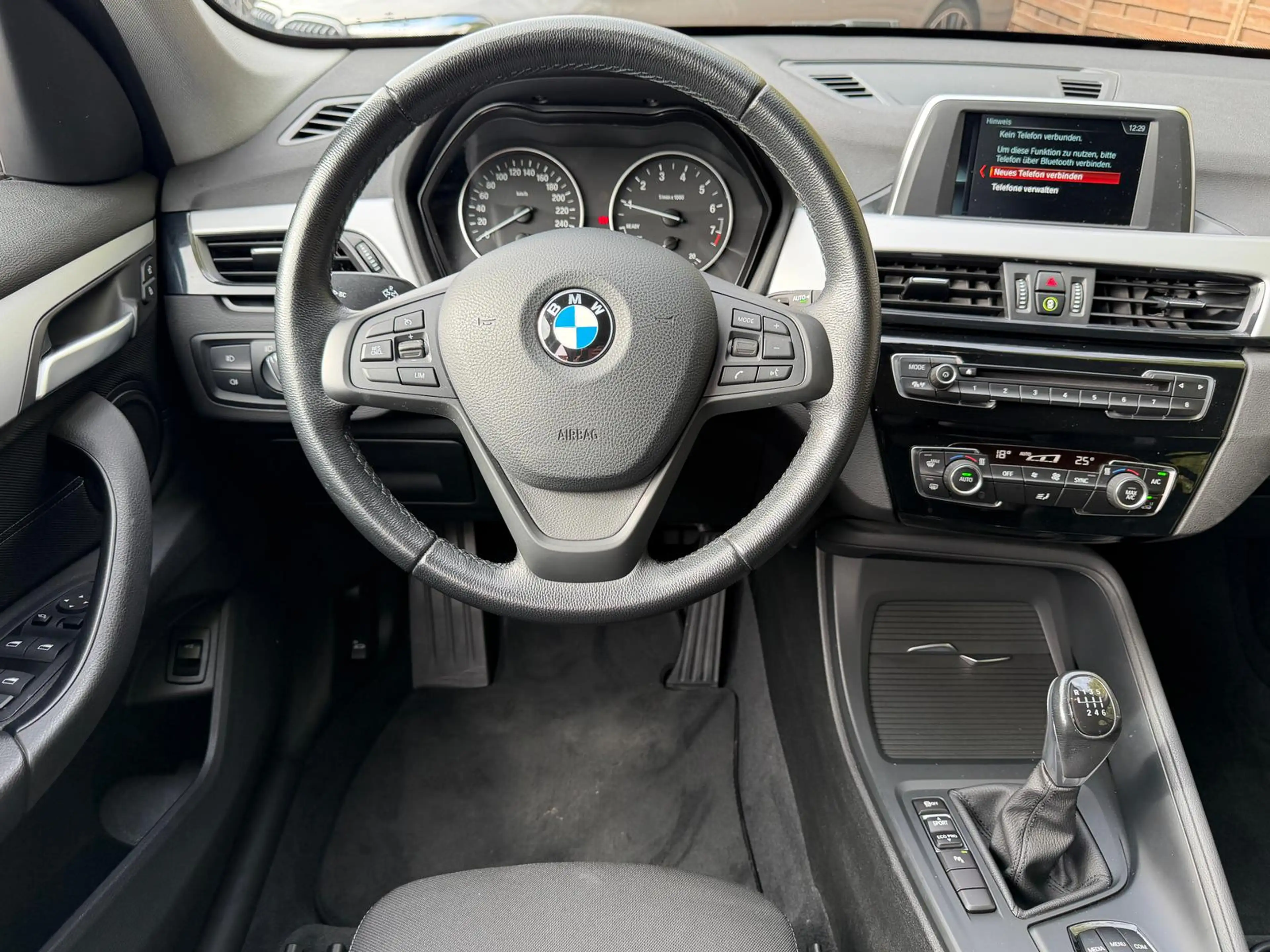 BMW X1 sDrive 18i Advantage LED PDC Sportsitze 1.Hd — photo 9