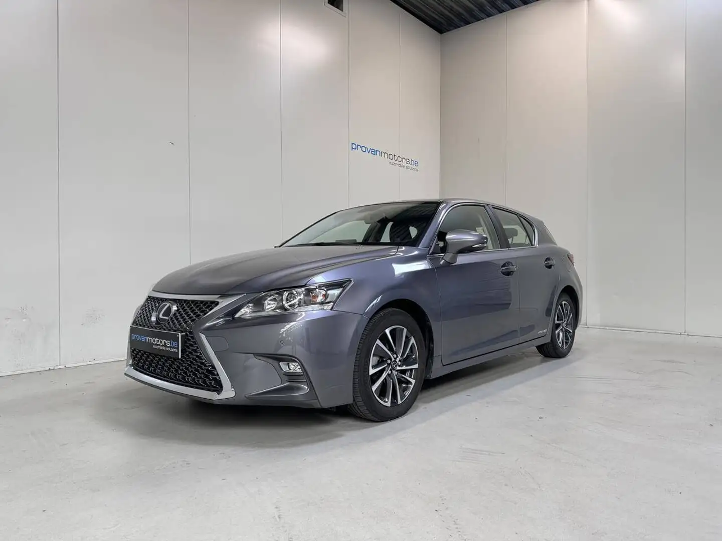 Lexus CT 200h 1.8 Hybrid Autom. - GPS - Airco - Topstaat! Grijs - 1