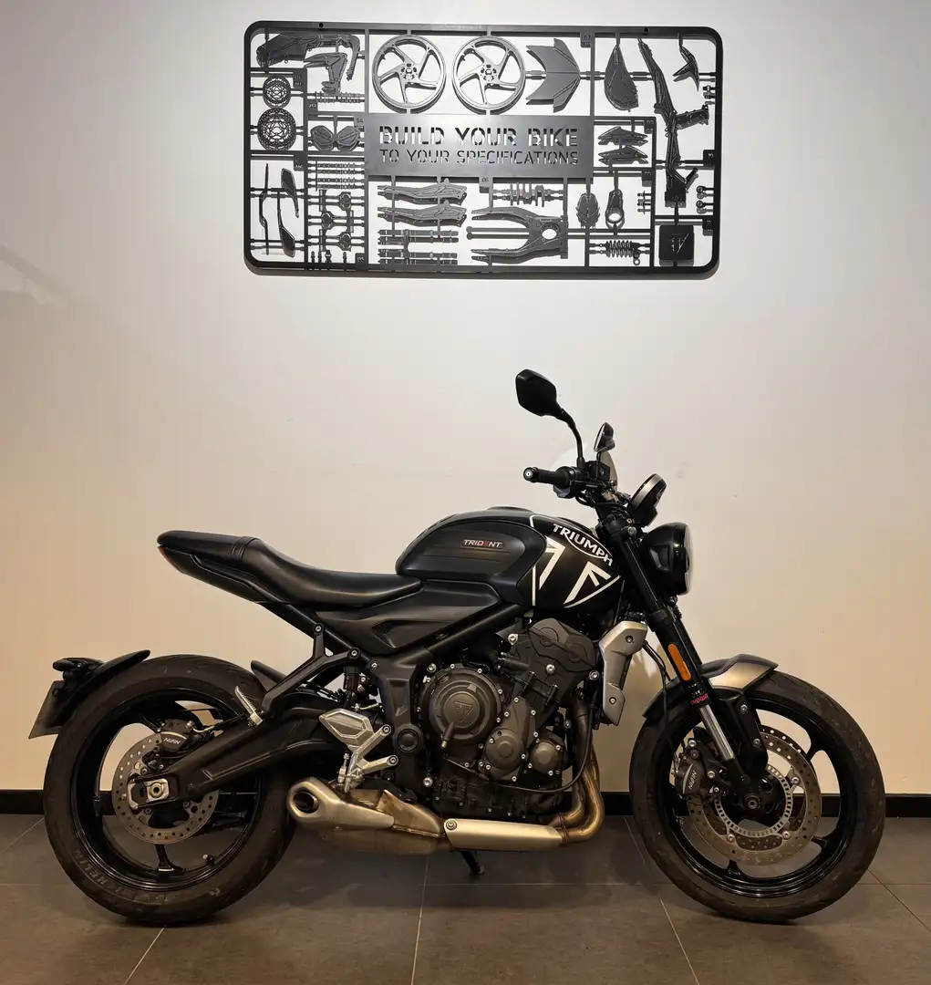 Triumph Trident 660 Noir - 1