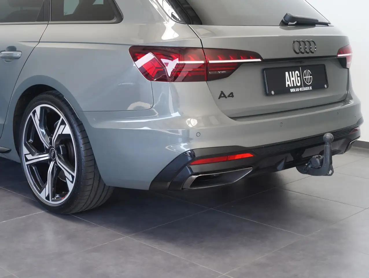 Audi A4 Avant 35 TDI S line Competition Edition AHK 5