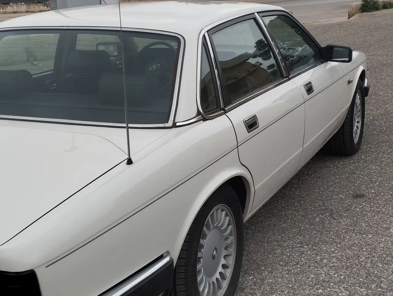 Jaguar XJ6 2.9 Sovereign manuale, foto 2
