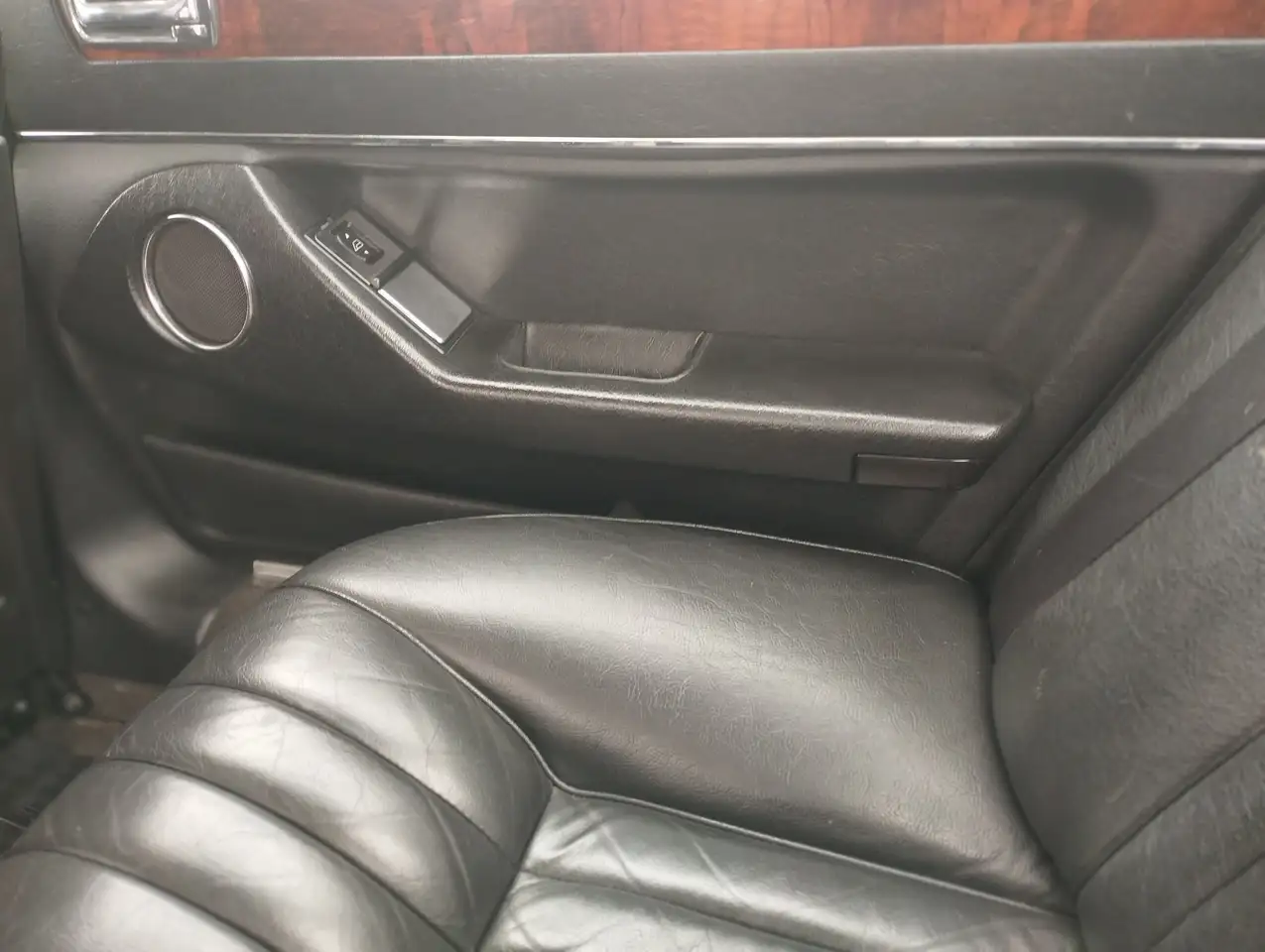 Jaguar XJ6 2.9 Sovereign manuale, foto 6