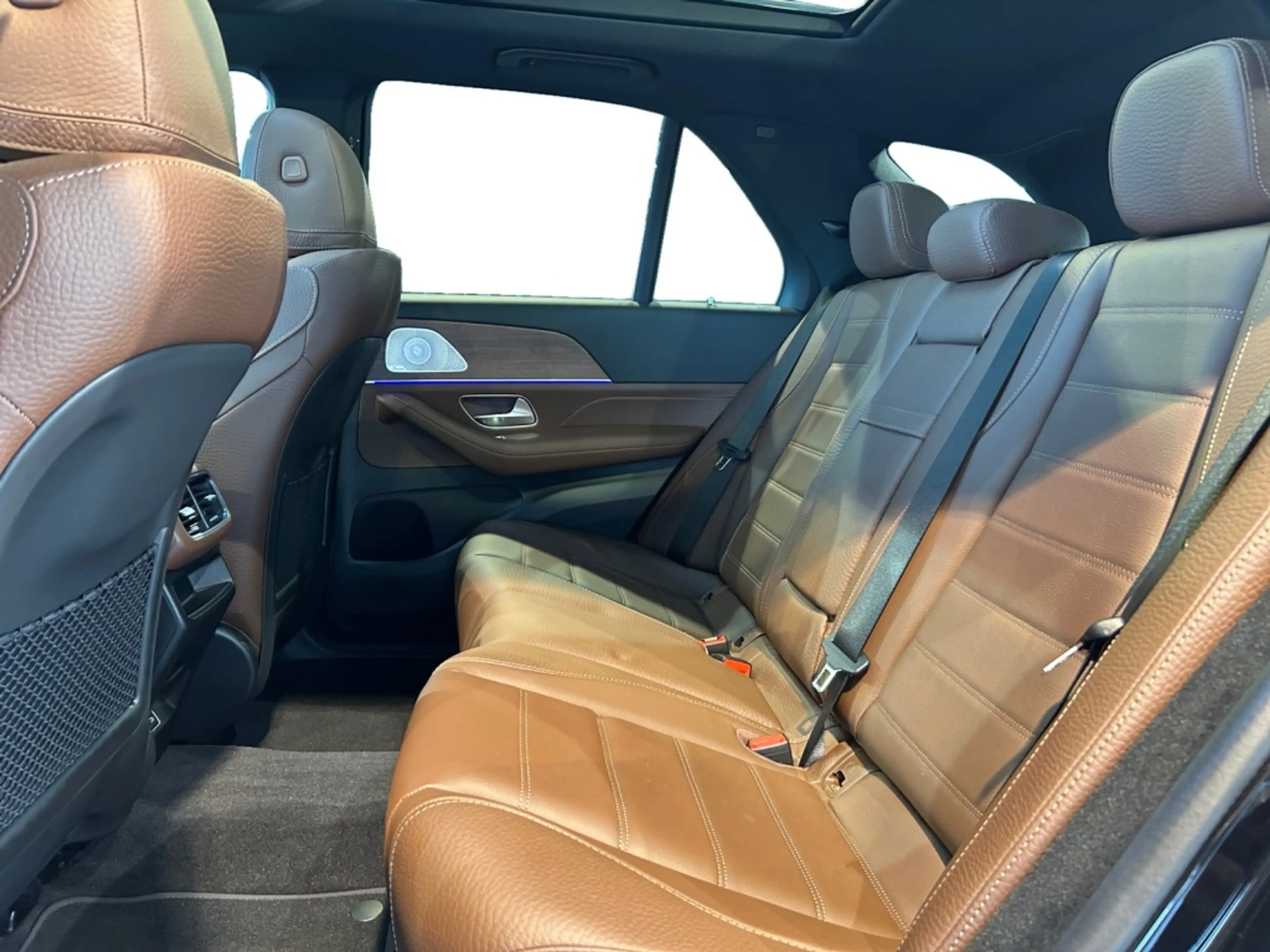 Mercedes-Benz GLE 400 e 4matic AMG AMG+MBUX+Burm+MBeam+Night — photo 12