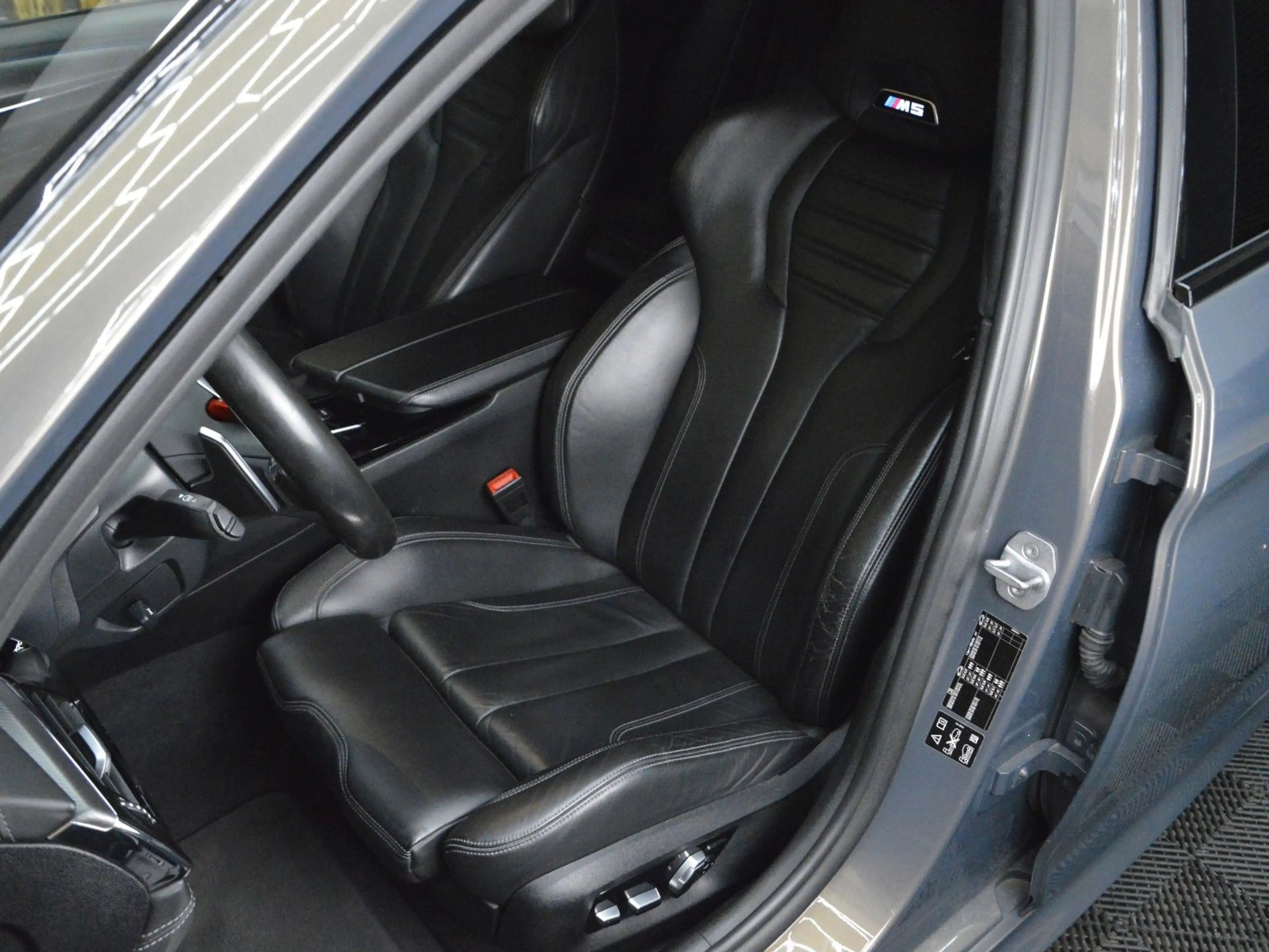 BMW M5 F90 |Keramik|B&O|360°|Massage|SoftClose — photo 13