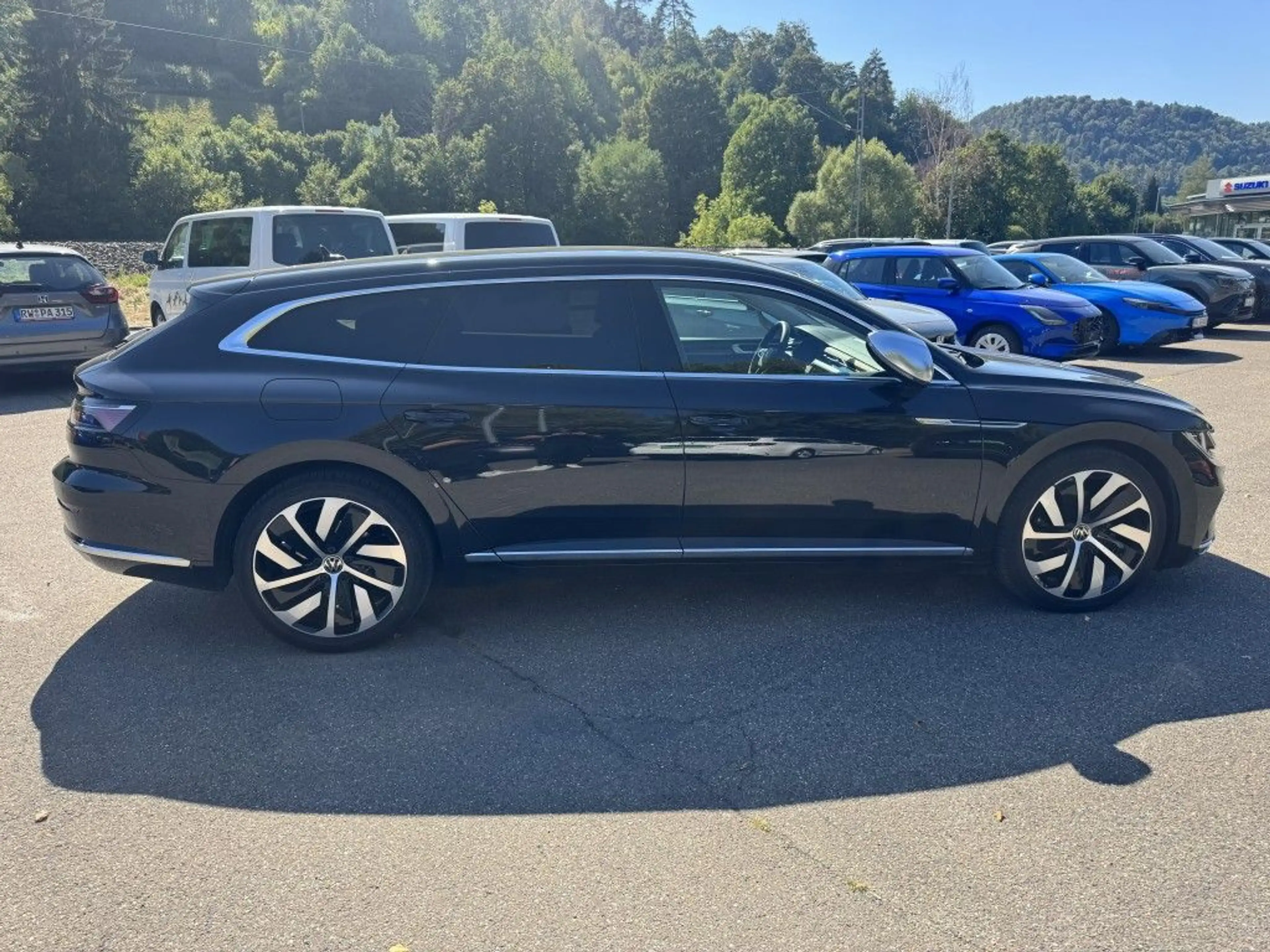 Volkswagen Arteon Shooting Brake 2.0 TDI SCR 4Motion DSG Elegance — photo 8